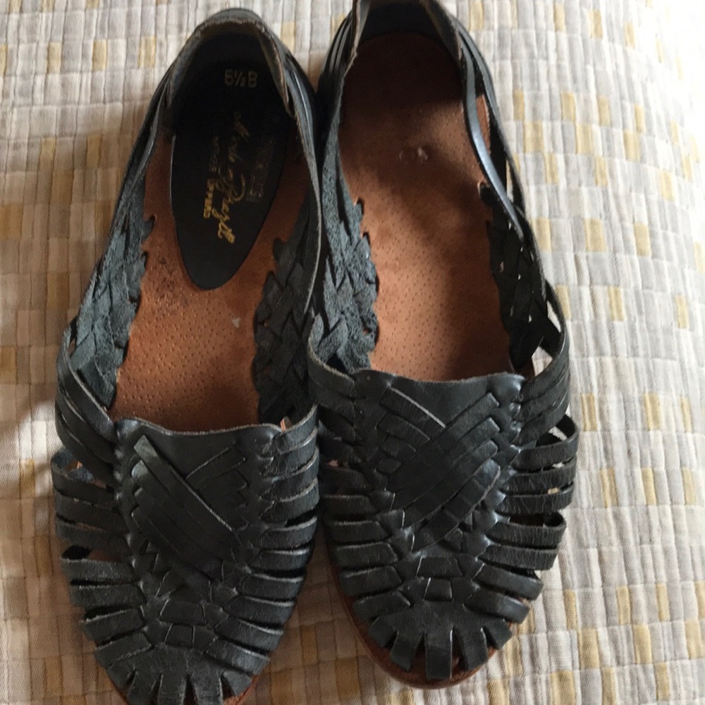 Leather shoe sandal